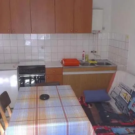 In Starigrad-paklenica 6806 Apartamento *