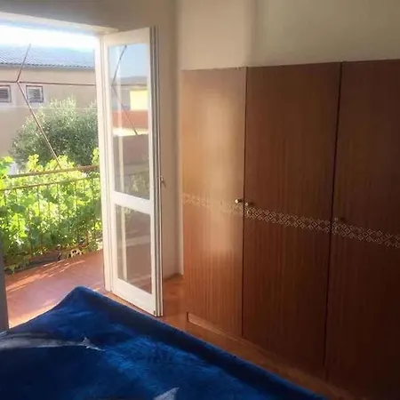In Starigrad-paklenica 6806 Apartamento