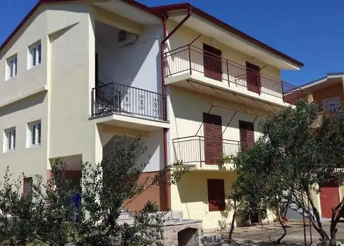 公寓 In Starigrad-paklenica 6806