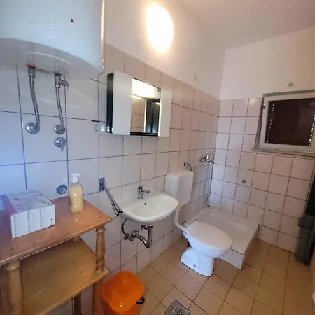 In Starigrad-paklenica 6806 Appartement