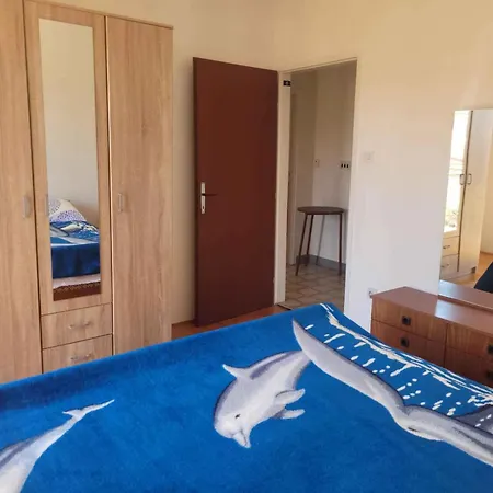Appartement In Starigrad-paklenica 6806